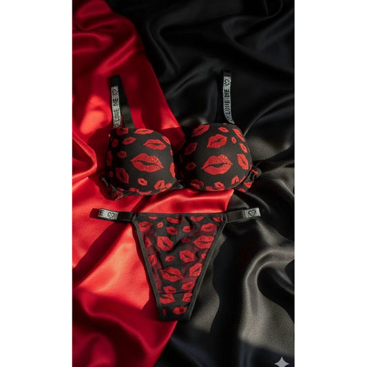Lunelle Siyah Kırmızı Dudak Desenli Sütyen ve Tanga Kadın İç Giyim Takımı