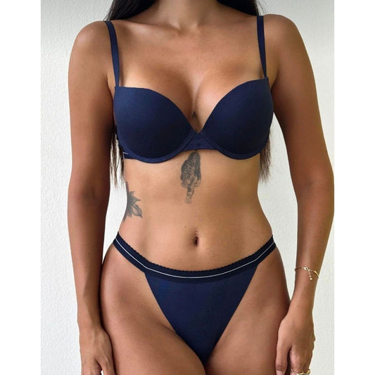 Lunelle Lacivert  Sütyen & Minimal String Külot Takımı – Günlük Şıklık İçin Premium İç Giyim