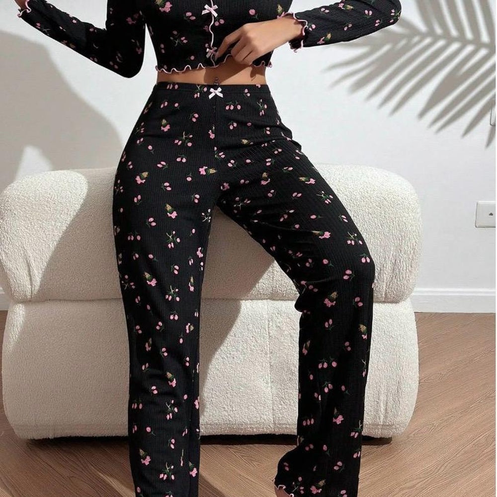 Lunelle Siyah Çiçek Desenli Uzun Kollu İkili Pijama Takımı